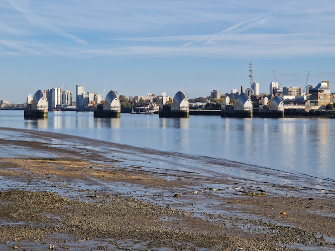 Royal Wharf Pier