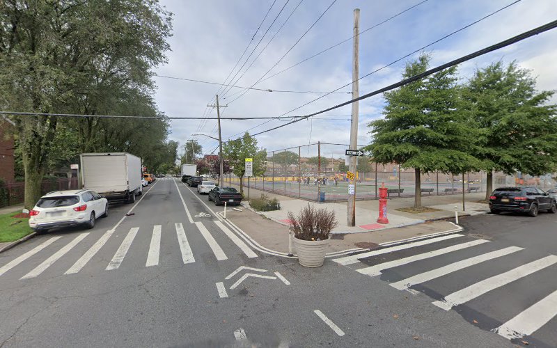 Dumont av/ berriman st