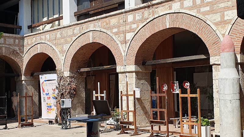 Historical Museum and Art Gallery - Suli Inn