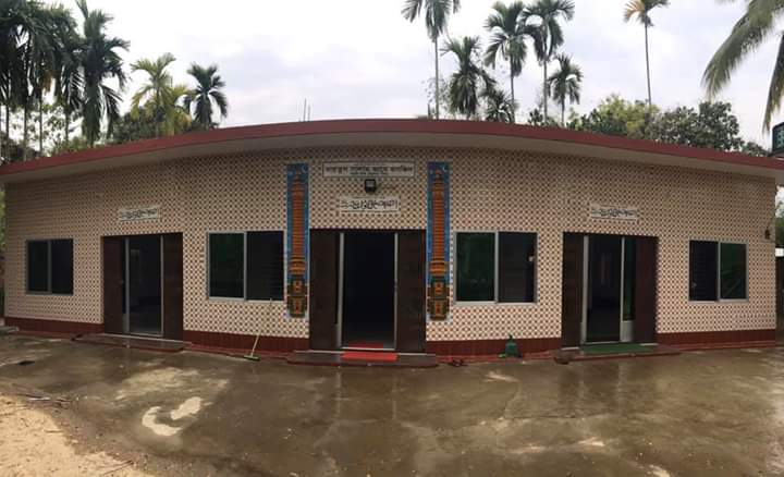 Garhband Lola Par Jame Mosque (গড়রবন্দ লোলার পার জামে মসজিদ)