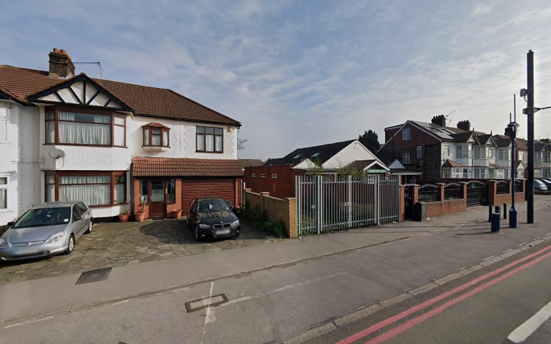 Gants Hill Masjid (R.I.C.)