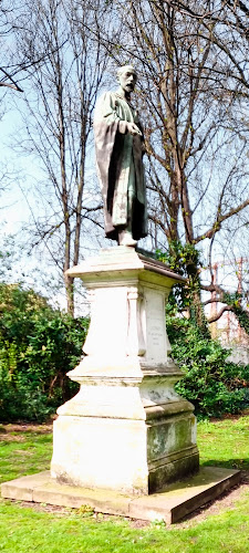 Bromley-by-Bow Gasworks Memorial Gardens