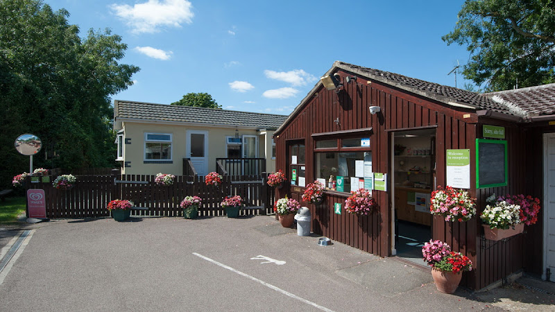 Cambridge Cherry Hinton Caravan and Motorhome Club Campsite