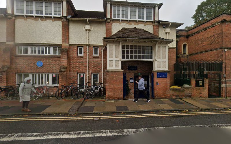 Blue Plaque: Oxford Playhouse