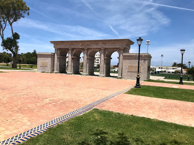 Portail Ancien Terrain Marchan