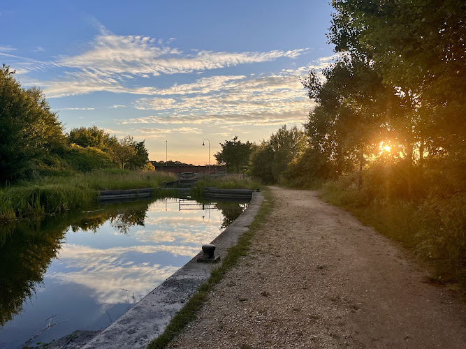 Wichelstowe Canal