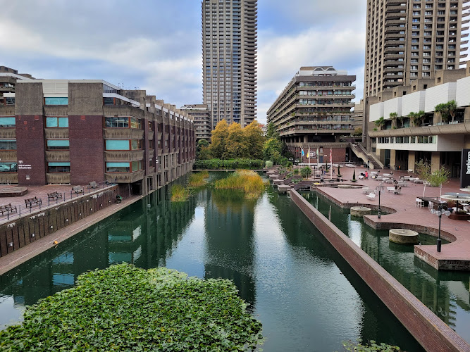 Lakeside Terrace