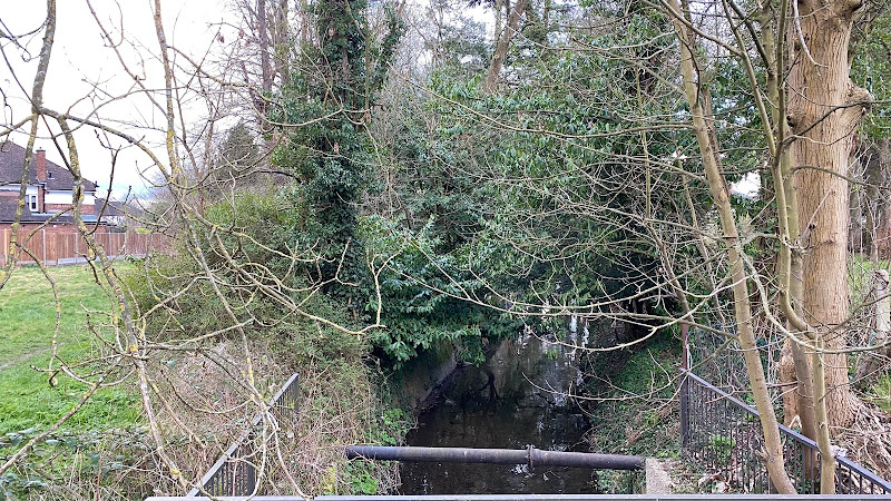 River Pinn Open Space