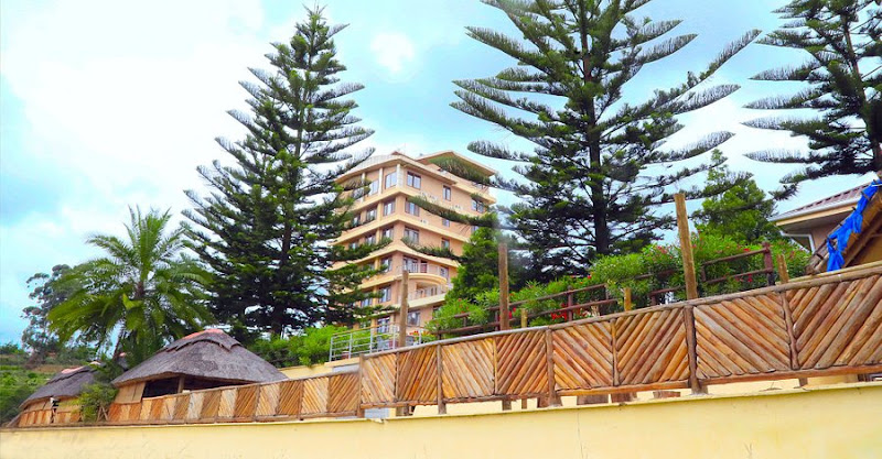 Hillside Hotel
