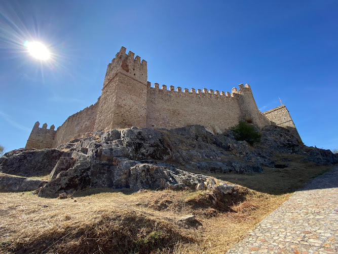 Santa Olalla del Cala Castle (Castillo de Santa Olalla del Cala)