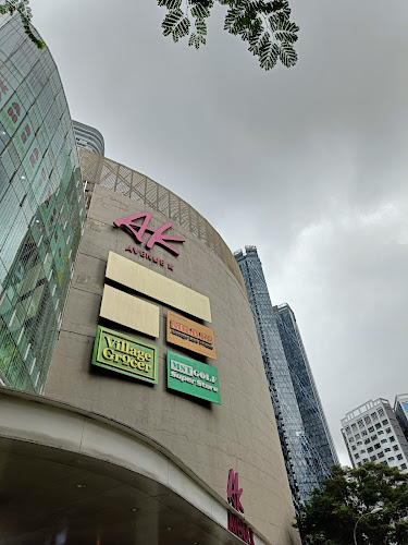 Avenue K Shopping Mall