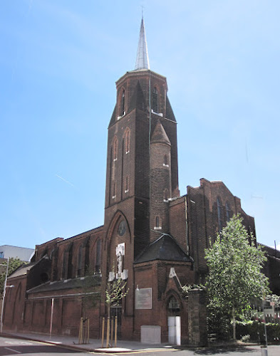 Vietnamese Church Bow Common