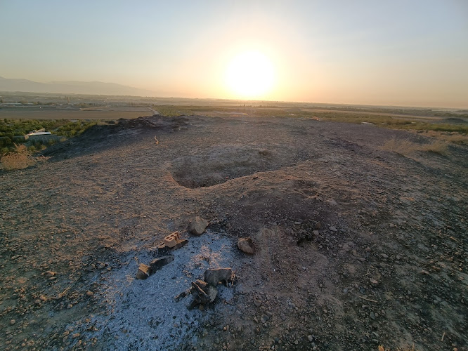 Stone hill (تپه سنگی)