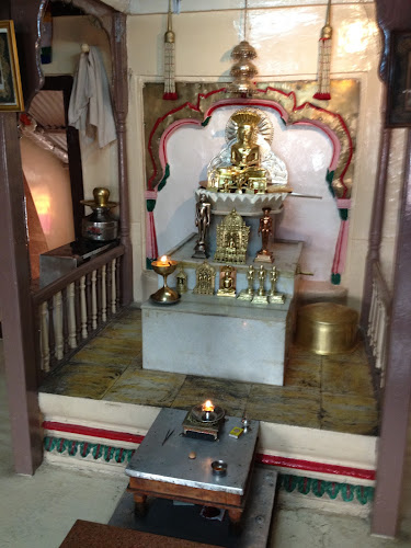 Shri Parshwanath Digamber Jain Temple (Shri Parshwanath Digamber Jain Mandir)