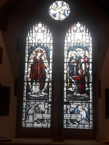 Holy Trinity, Wealdstone