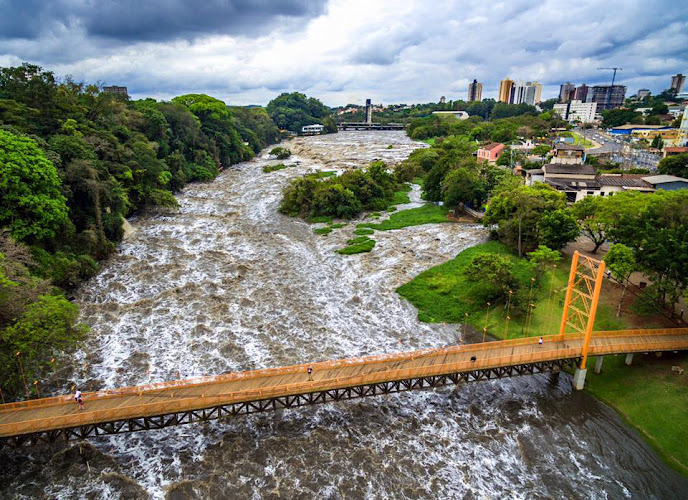 Passarela Pênsil José Dias Nunes (Tião Carreiro)