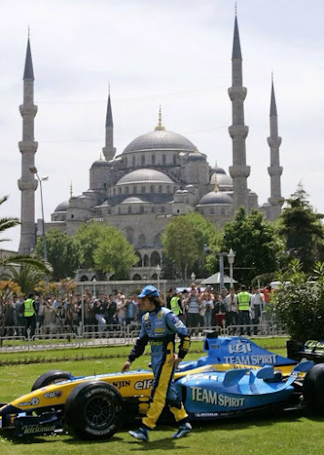 Fernando Alonso Central Mosque (Fernando Alonso Merkez Camii)