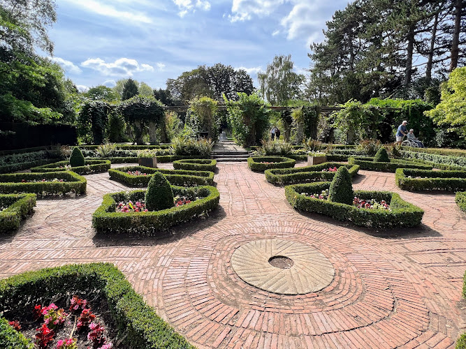 University of Leicester Botanic Garden
