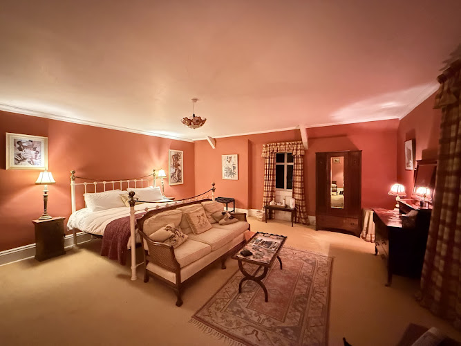 Newburgh House