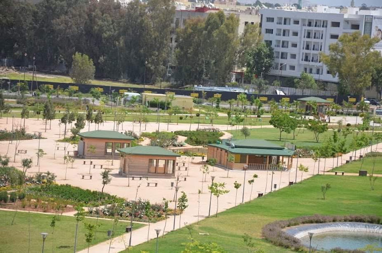 Racecourse Park (Parc Champ de Course Park)