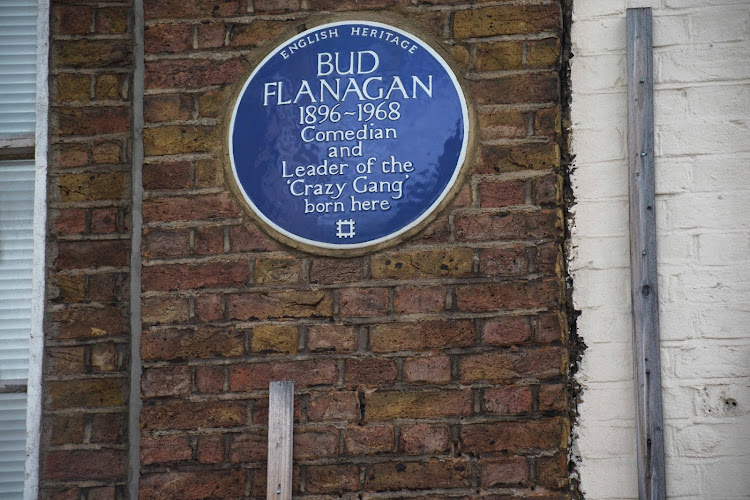 Blue Plaque: Bud Flanagan