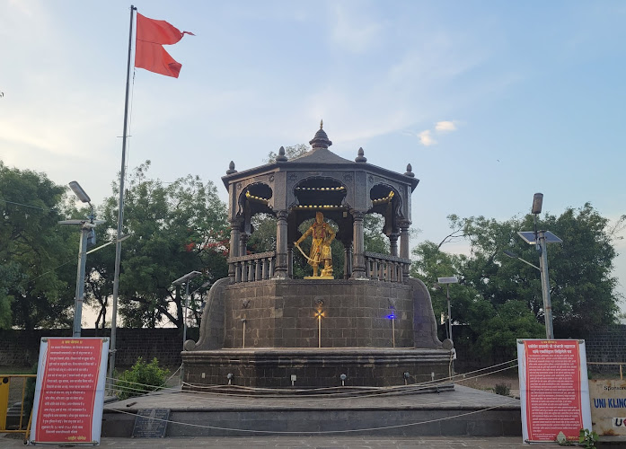 Dharmaveer Shri Shambhuchhatrapati Samadhi Temple, Vadhu Budruk Shirur (धर्मवीर श्री शंभुछत्रपती समाधी मंदिर वढू बुद्रुक शिरूर)