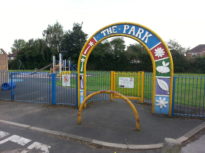 Newall Avenue play area