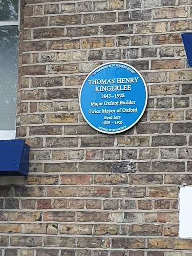 Blue Plaque: Thomas Henry Kingerlee