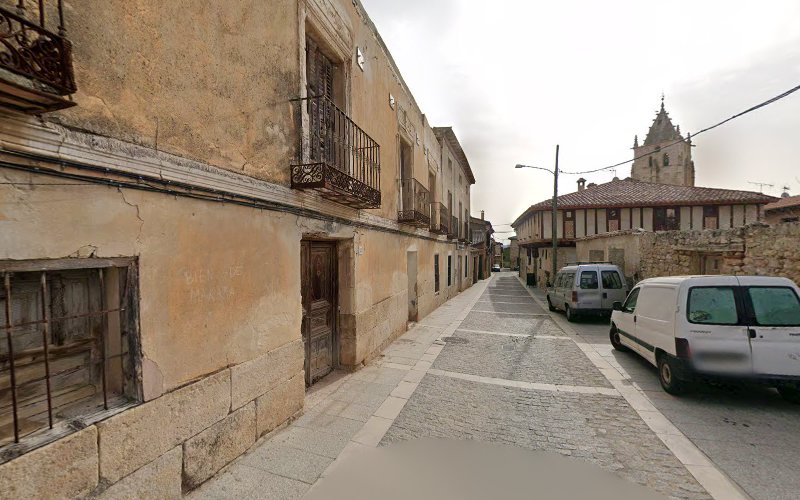 Palace of the Marquis of Pozo (Palacio del Marqués del Pozo)