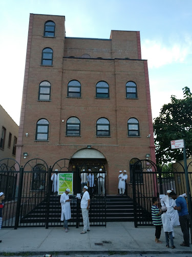 Baitul Mamur Mosque and Community Center (Baitul Mamur Masjid and Community Center)