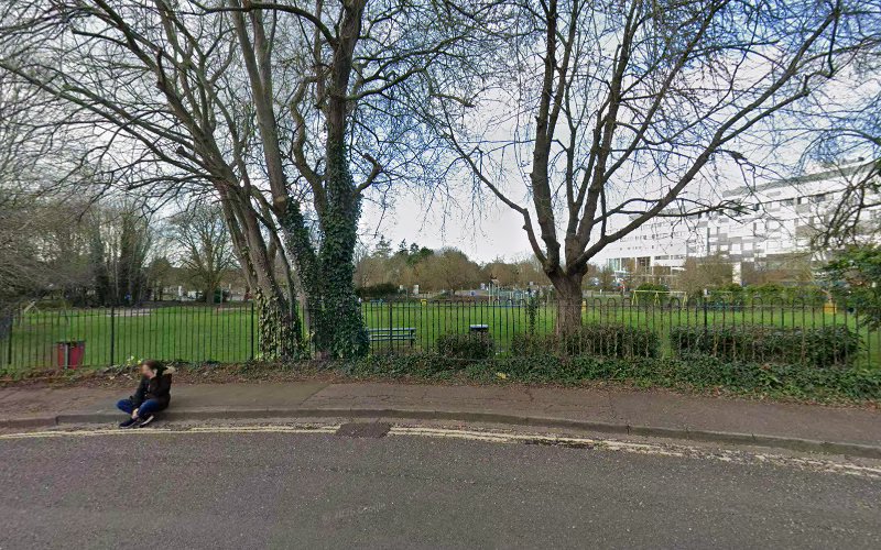 Sandfield Road Park