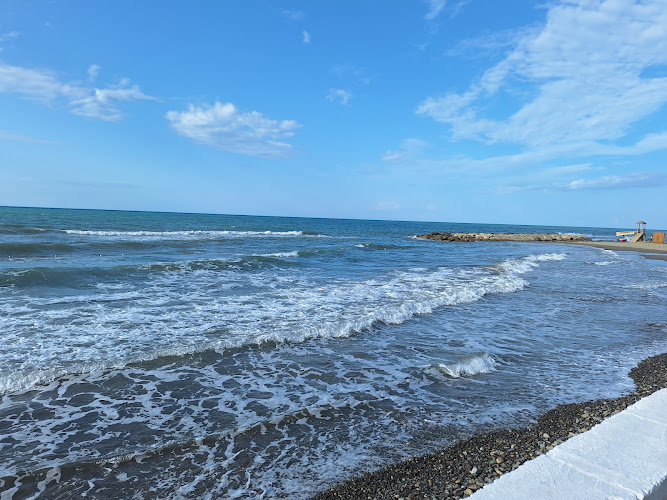 Yakakent Beach (Yakakent Sahili)