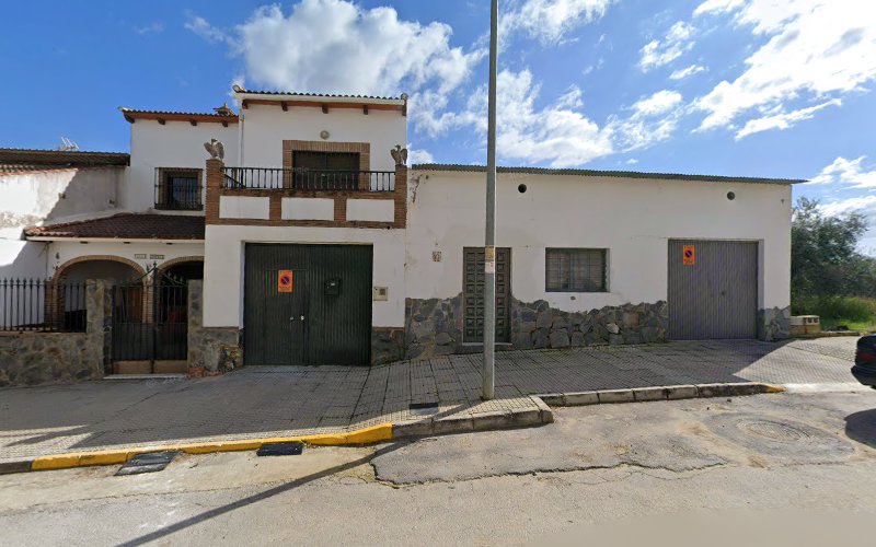 Municipal Pavilion of Encinas Reales (Pabellón municipal de Encinas Reales)