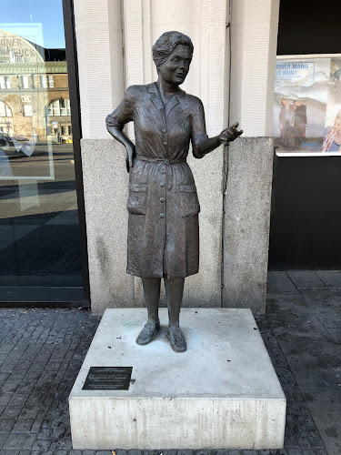 Heidi Kabel Monument (Heidi-Kabel-Denkmal)