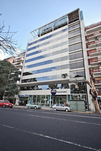 Santa Isabel Clinic (Clínica Santa Isabel)