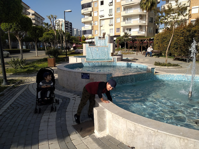 Park with water and sculptures