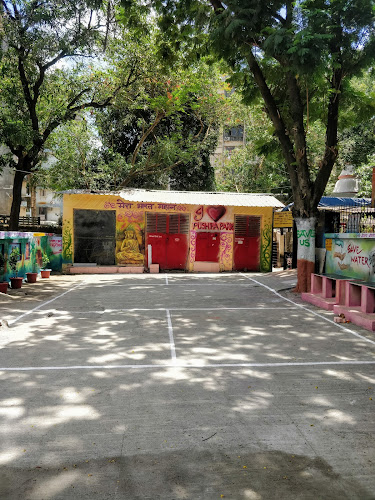 Malad East