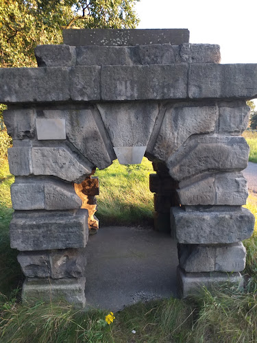 Robin Hood's Well