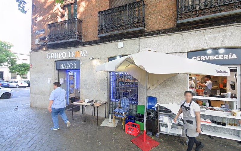 Old 100montaditos door (Antiguo 100montaditos de puerta)