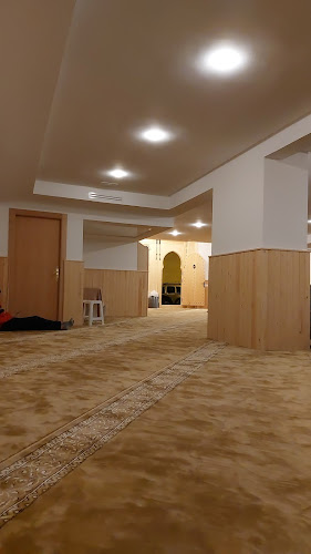 Abraj Mosque (مسجد آبراج)